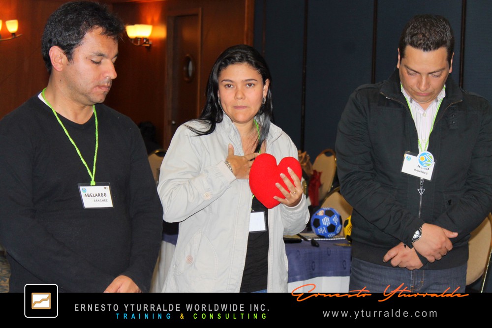 Trabajo en Equipo LATAM con dinámicas de aprendizaje experiencial aplicadas a equipos de alto desempeño